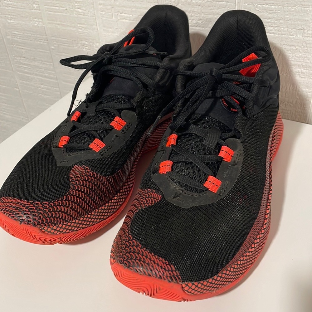 Men’s Under Armour Curry Basketball Shoes
